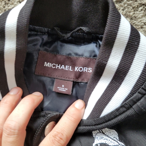 Michael Kors Black Embroidered Floral Bomber Varisty Jacket Size Small - Picture 2 of 10